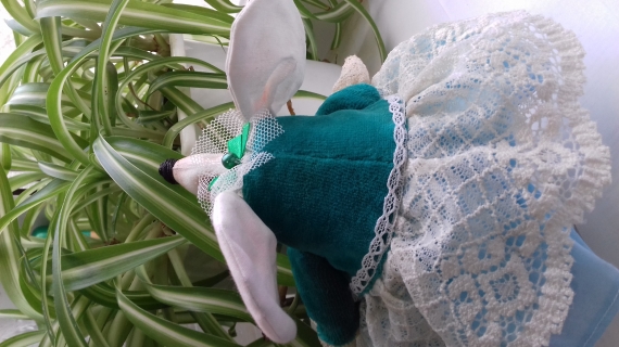 мышка Сонечка в зеленом (по МК Анастасии Голеневой)