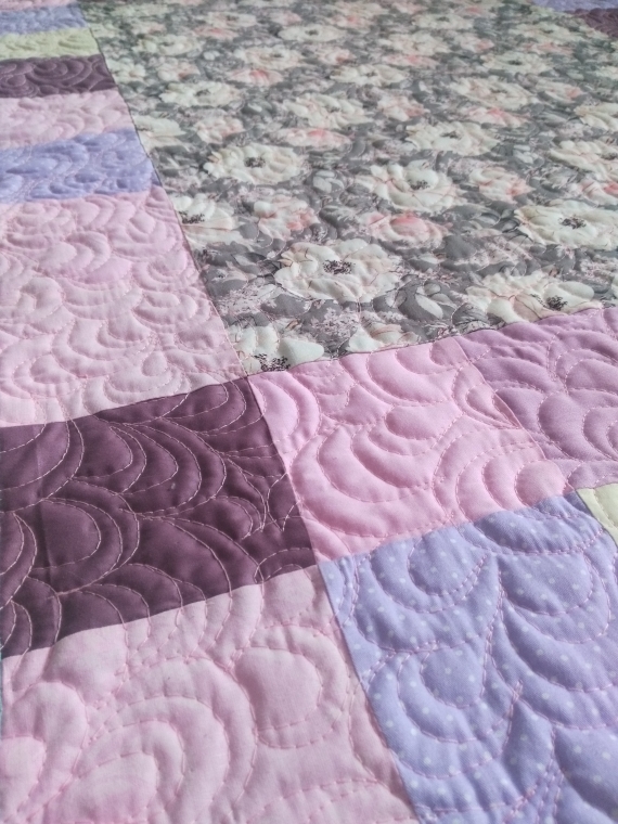 Лоскутное одеяло "Розовая дымка"