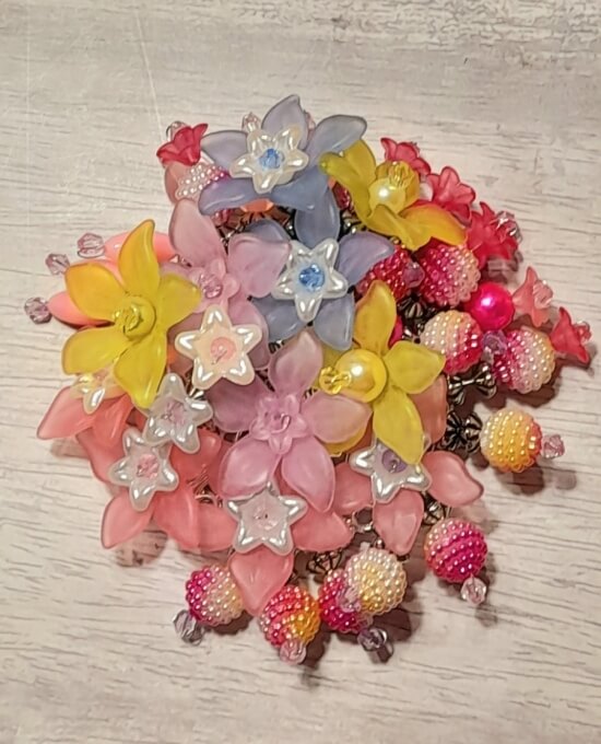 Брошка Соцветия Сада