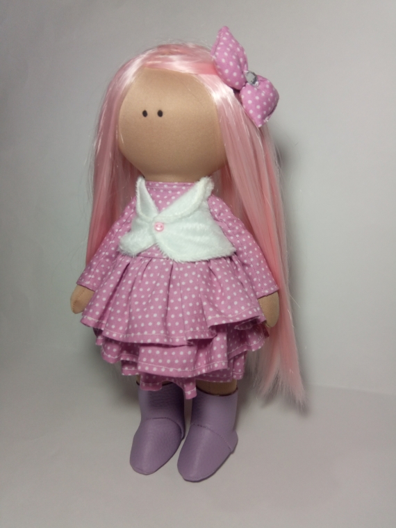 Куколка в розовом