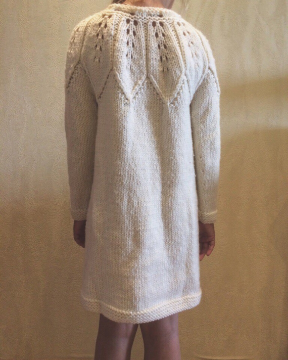 Пальто вязаное для девочки 8-9 лет
