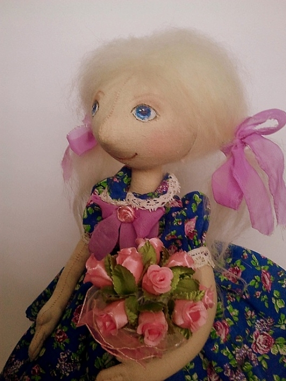 Текстильная кукла Соня.