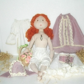 Текстильная кукла МАДЛЕН-цветочница