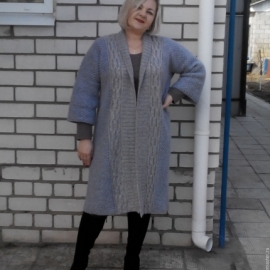 Пальто женское вязаное