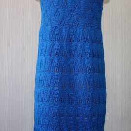 синее платье А-силуэта