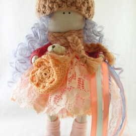 Интерьерная кукла из ткани