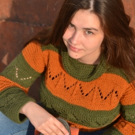 Полосатый свитер вязаный "Спорт",хаки-горчичный цвет