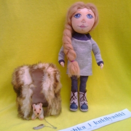 Кукла текстильная интерьерная с собачкой