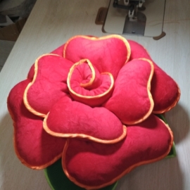 Подушка-роза