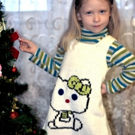 Белое платье на девочку "Котёнок Пегги".